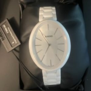 NEW Rado Esenza White Ceramic White Dial Ladies Quartz Watch R53092012